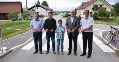 Med Spodnjim Mestinjem in Zibiko obnovljena cesta (foto, video) Med Spodnjim Mestinjem in Zibiko obnovljena cesta (foto, video)
