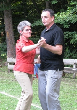Župan Štefan Tisel in Milena Kajtna na šedinskem plesišču