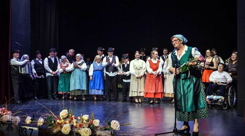 folklora_in_kresnice_dec_2016_1