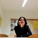 Učiteljica Bojana Potočnik: v šolah bi črtala obvezne izbirne predmete, ki se ocenjujejo in vrnila interesne dejavnosti, kjer ni pritiska ocen
