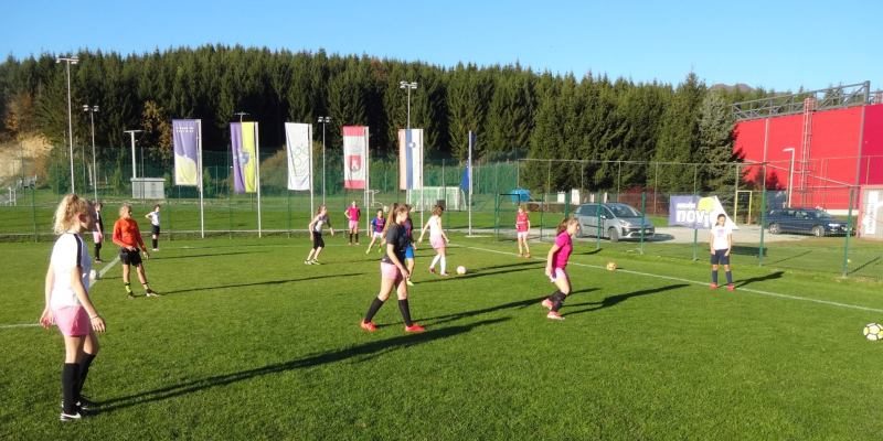 nogomet_rogatec_dekleta_trening_oktober_2017